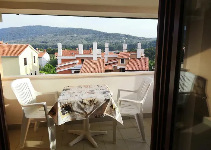 Laura And Nevio Apartments And Rooms